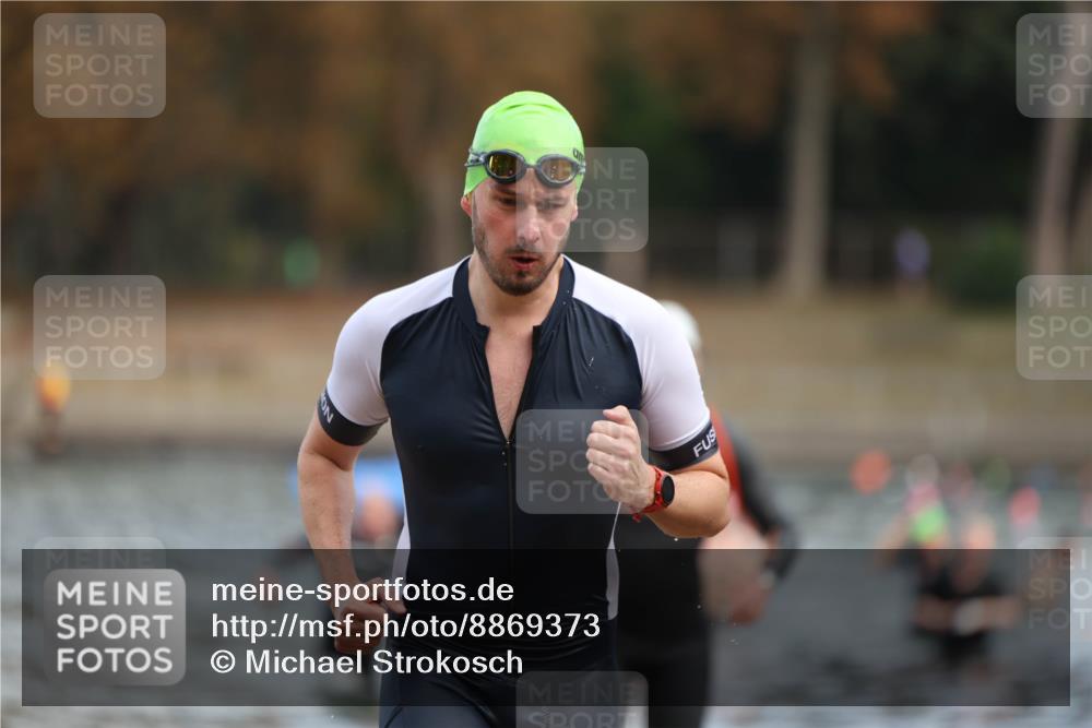 14.09.2025 - Stadtparktriathlon Michael Strokosch http://msf.ph/oto/8869373 14.09.2025 10:52:32 Schwimmen 839, 853, 868, 886, 889 meine-sportfotos.de