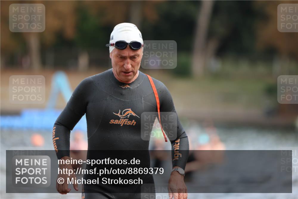 14.09.2025 - Stadtparktriathlon Michael Strokosch http://msf.ph/oto/8869379 14.09.2025 10:52:35 Schwimmen 853, 868 meine-sportfotos.de