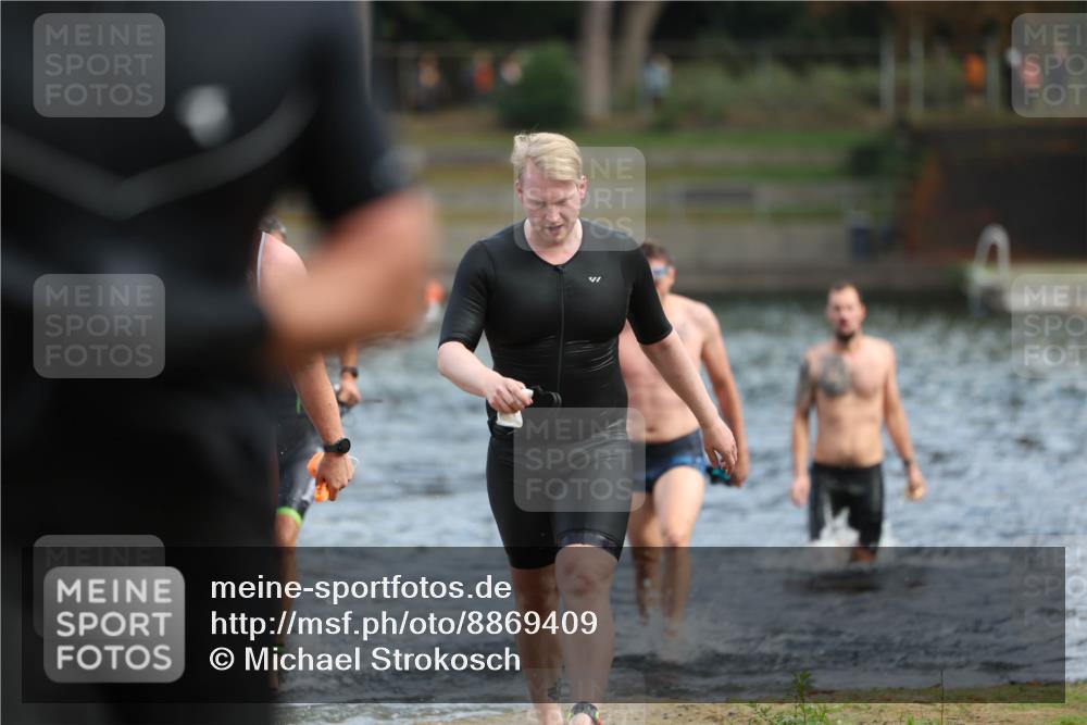 14.09.2025 - Stadtparktriathlon Michael Strokosch http://msf.ph/oto/8869409 14.09.2025 10:52:49 Schwimmen 841, 861, 870, 872, 893, 894, 918, 920 meine-sportfotos.de
