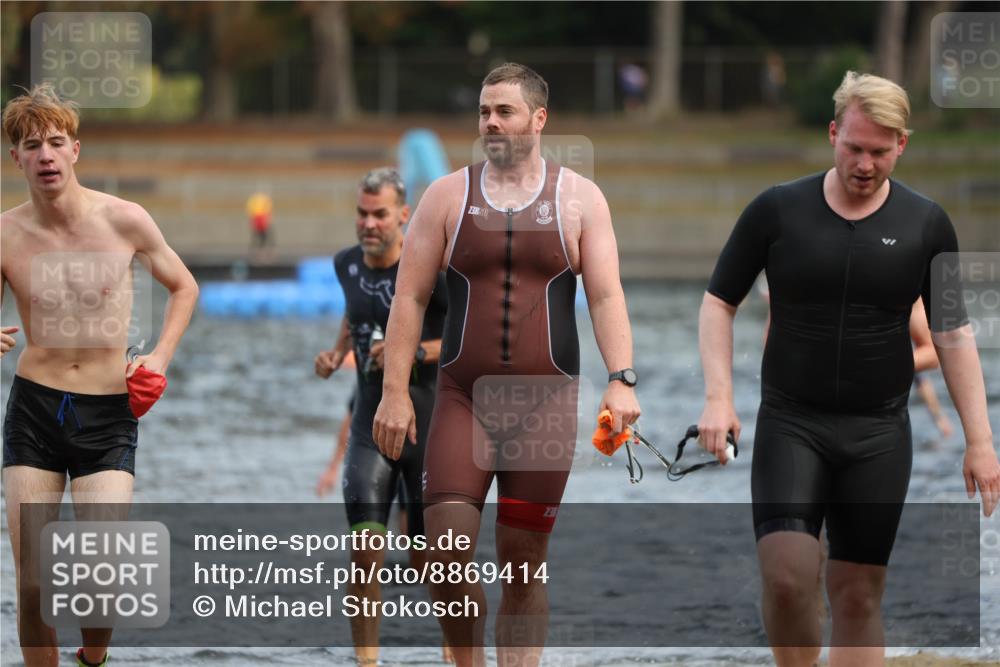14.09.2025 - Stadtparktriathlon Michael Strokosch http://msf.ph/oto/8869414 14.09.2025 10:52:50 Schwimmen 841, 861, 870, 872, 893, 894, 918, 920 meine-sportfotos.de