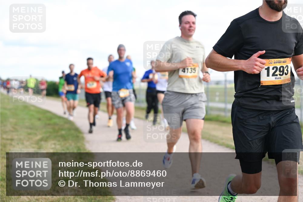 14.09.2025 - Airport Race Dr. Thomas Lammeyer http://msf.ph/oto/8869460 14.09.2025 12:13:48 Laufen 4135, 42, 1293 meine-sportfotos.de