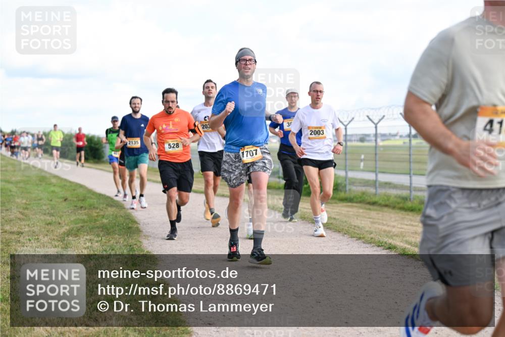 14.09.2025 - Airport Race Dr. Thomas Lammeyer http://msf.ph/oto/8869471 14.09.2025 12:13:49 Laufen 203, 2135, 528, 7707, 35, 2003, 41 meine-sportfotos.de