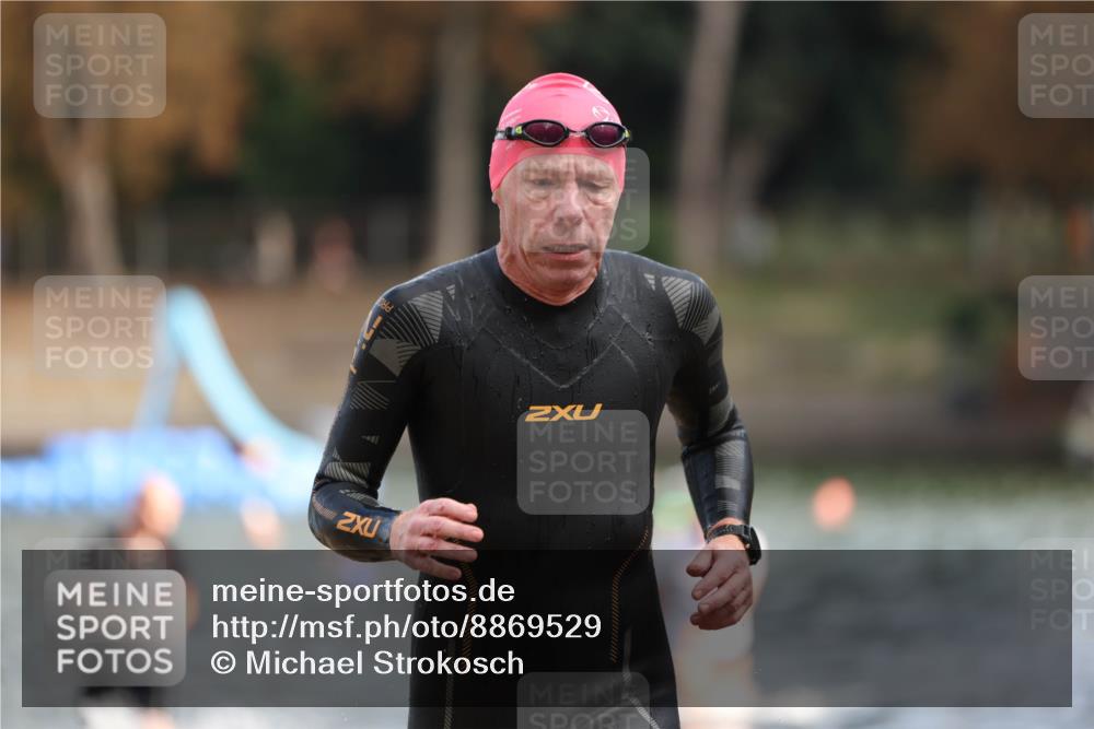 14.09.2025 - Stadtparktriathlon Michael Strokosch http://msf.ph/oto/8869529 14.09.2025 10:53:49 Schwimmen 871, 874, 915 meine-sportfotos.de