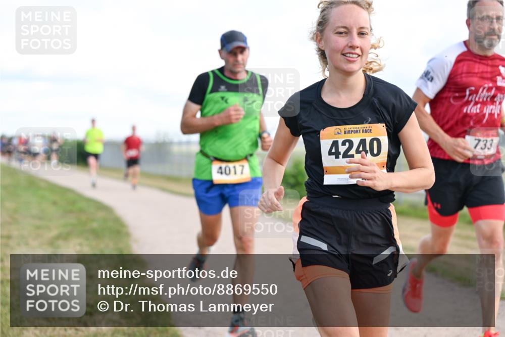 14.09.2025 - Airport Race Dr. Thomas Lammeyer http://msf.ph/oto/8869550 14.09.2025 12:13:53 Laufen 4017, 42, 4240, 733 meine-sportfotos.de