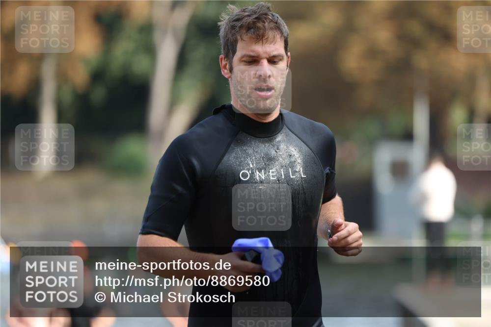 14.09.2025 - Stadtparktriathlon Michael Strokosch http://msf.ph/oto/8869580 14.09.2025 10:54:21 Schwimmen 837, 858, 891, 921 meine-sportfotos.de