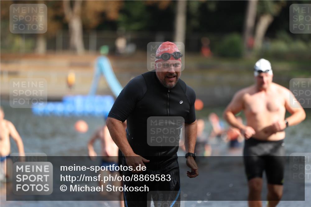 14.09.2025 - Stadtparktriathlon Michael Strokosch http://msf.ph/oto/8869583 14.09.2025 10:54:30 Schwimmen 837, 843, 876, 891, 895 meine-sportfotos.de