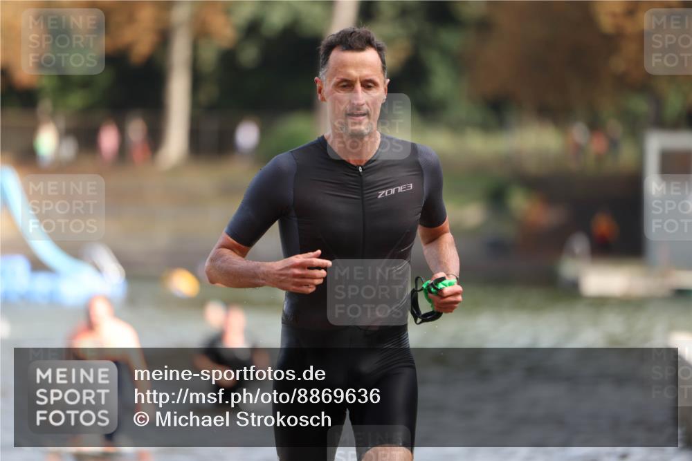 14.09.2025 - Stadtparktriathlon Michael Strokosch http://msf.ph/oto/8869636 14.09.2025 10:54:45 Schwimmen 900, 916 meine-sportfotos.de