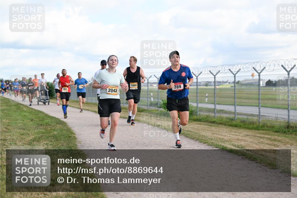 14.09.2025 - Airport Race Dr. Thomas Lammeyer http://msf.ph/oto/8869644 14.09.2025 12:14:03 Laufen 468, 2042, 1880, 789 meine-sportfotos.de