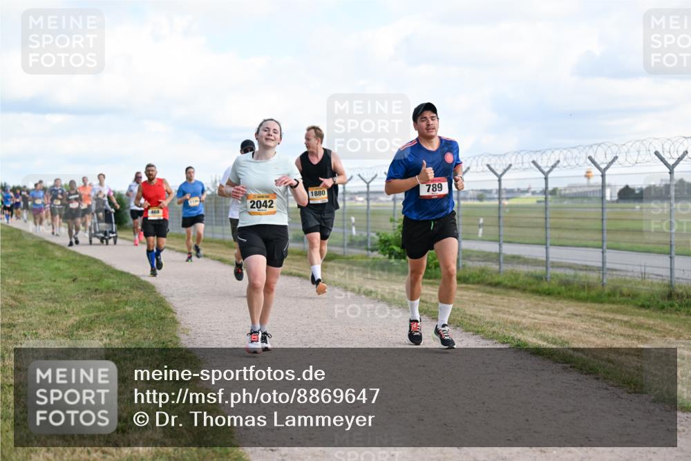 14.09.2025 - Airport Race Dr. Thomas Lammeyer http://msf.ph/oto/8869647 14.09.2025 12:14:04 Laufen 468, 2042, 1880, 789 meine-sportfotos.de