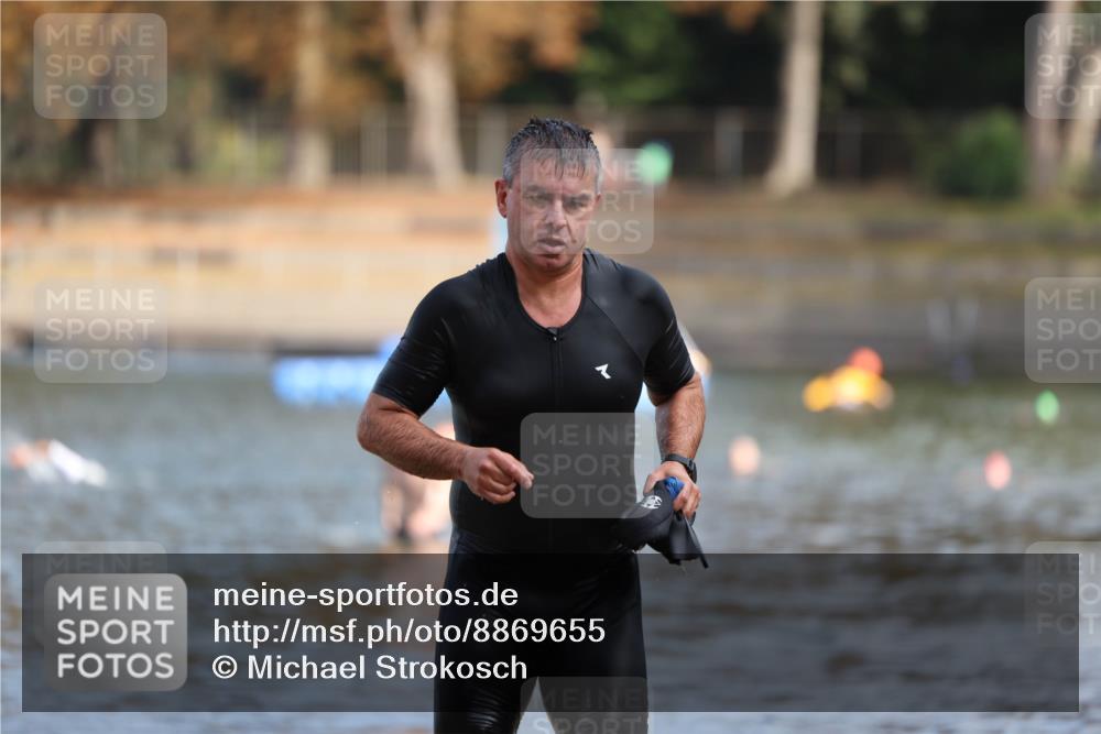14.09.2025 - Stadtparktriathlon Michael Strokosch http://msf.ph/oto/8869655 14.09.2025 10:54:59 Schwimmen 892, 916 meine-sportfotos.de