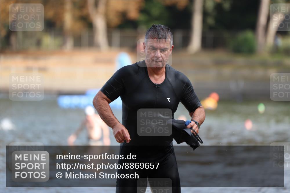 14.09.2025 - Stadtparktriathlon Michael Strokosch http://msf.ph/oto/8869657 14.09.2025 10:55:00 Schwimmen 892 meine-sportfotos.de