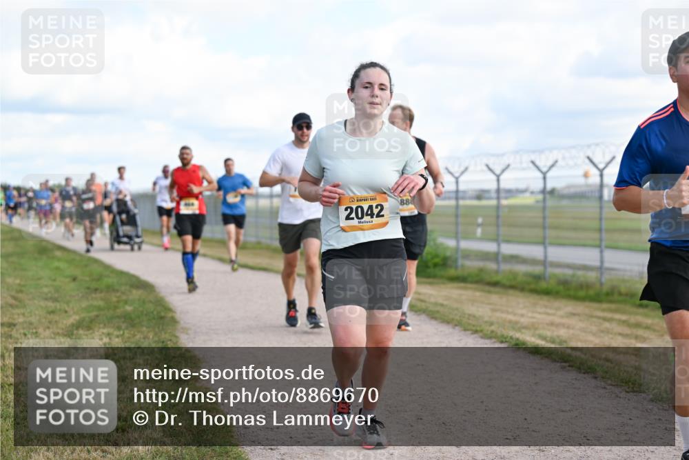 14.09.2025 - Airport Race Dr. Thomas Lammeyer http://msf.ph/oto/8869670 14.09.2025 12:14:05 Laufen 2042, 88 meine-sportfotos.de