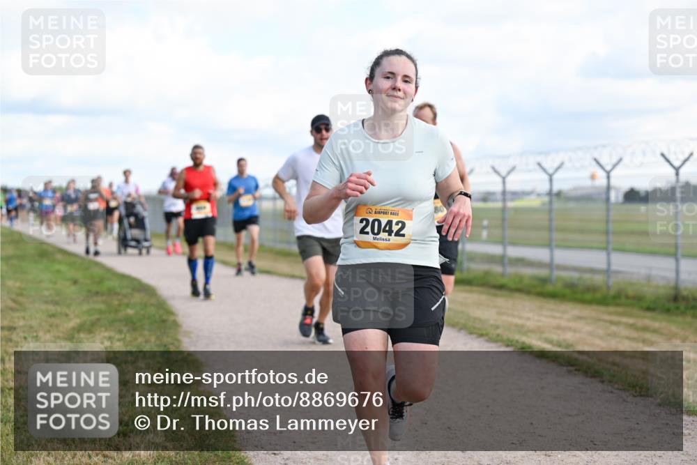 14.09.2025 - Airport Race Dr. Thomas Lammeyer http://msf.ph/oto/8869676 14.09.2025 12:14:05 Laufen 2042 meine-sportfotos.de