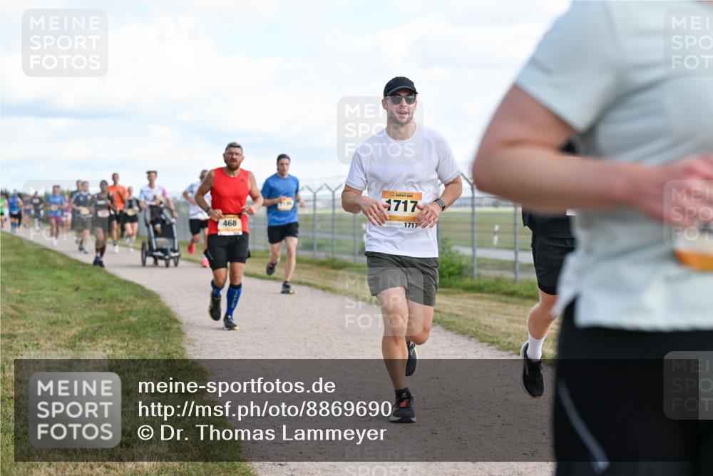 14.09.2025 - Airport Race Dr. Thomas Lammeyer http://msf.ph/oto/8869690 14.09.2025 12:14:06 Laufen 468, 1717, 1717 meine-sportfotos.de