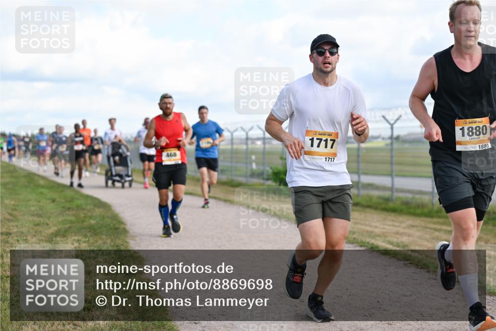 14.09.2025 - Airport Race Dr. Thomas Lammeyer http://msf.ph/oto/8869698 14.09.2025 12:14:06 Laufen 468, 1717, 1717, 1880, 1880 meine-sportfotos.de