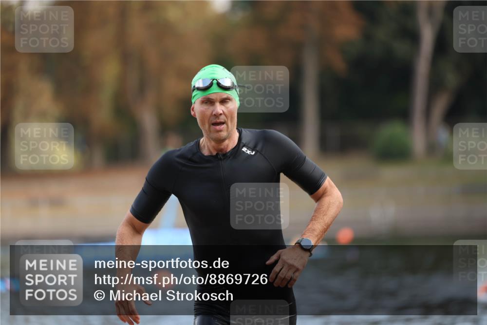 14.09.2025 - Stadtparktriathlon Michael Strokosch http://msf.ph/oto/8869726 14.09.2025 10:56:21 Schwimmen 877 meine-sportfotos.de