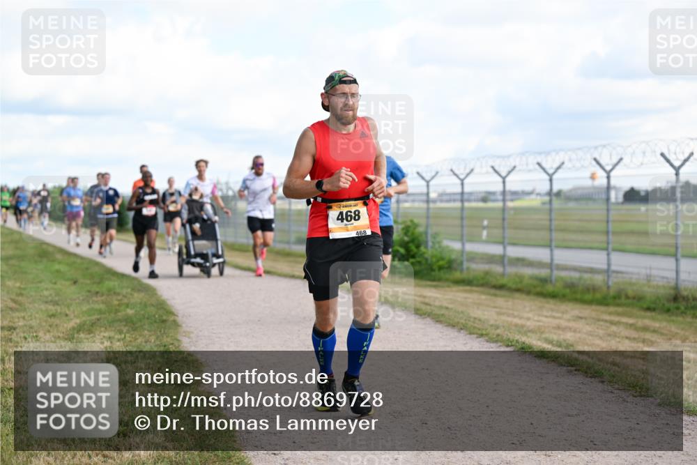 14.09.2025 - Airport Race Dr. Thomas Lammeyer http://msf.ph/oto/8869728 14.09.2025 12:14:08 Laufen 468, 468, 7 meine-sportfotos.de