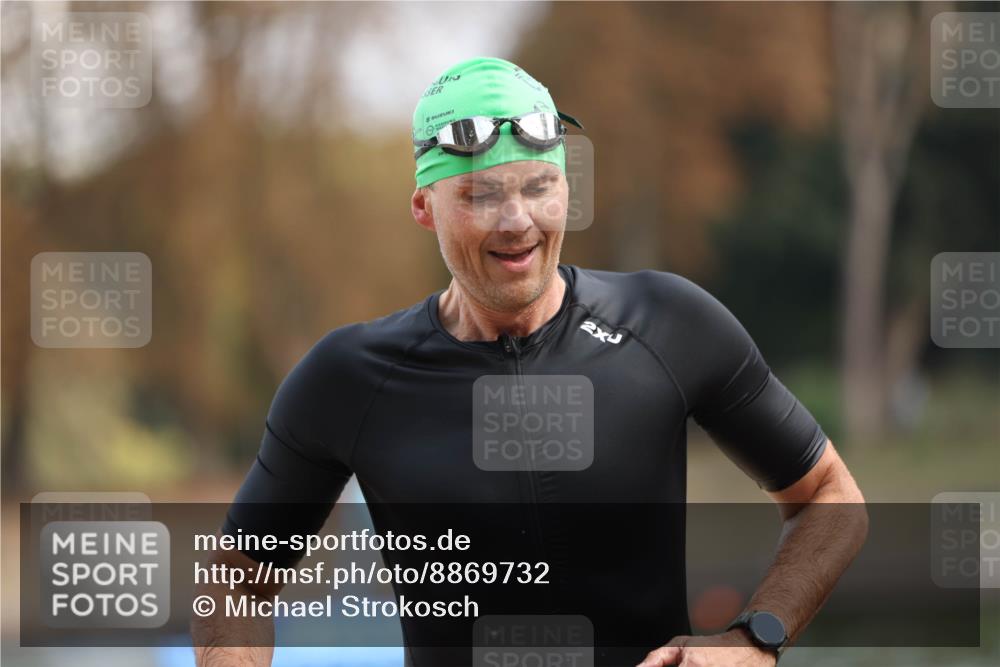 14.09.2025 - Stadtparktriathlon Michael Strokosch http://msf.ph/oto/8869732 14.09.2025 10:56:23 Schwimmen 877 meine-sportfotos.de