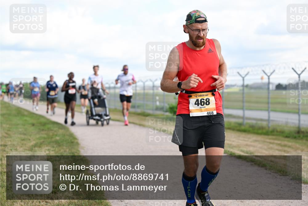14.09.2025 - Airport Race Dr. Thomas Lammeyer http://msf.ph/oto/8869741 14.09.2025 12:14:09 Laufen 468, 468 meine-sportfotos.de