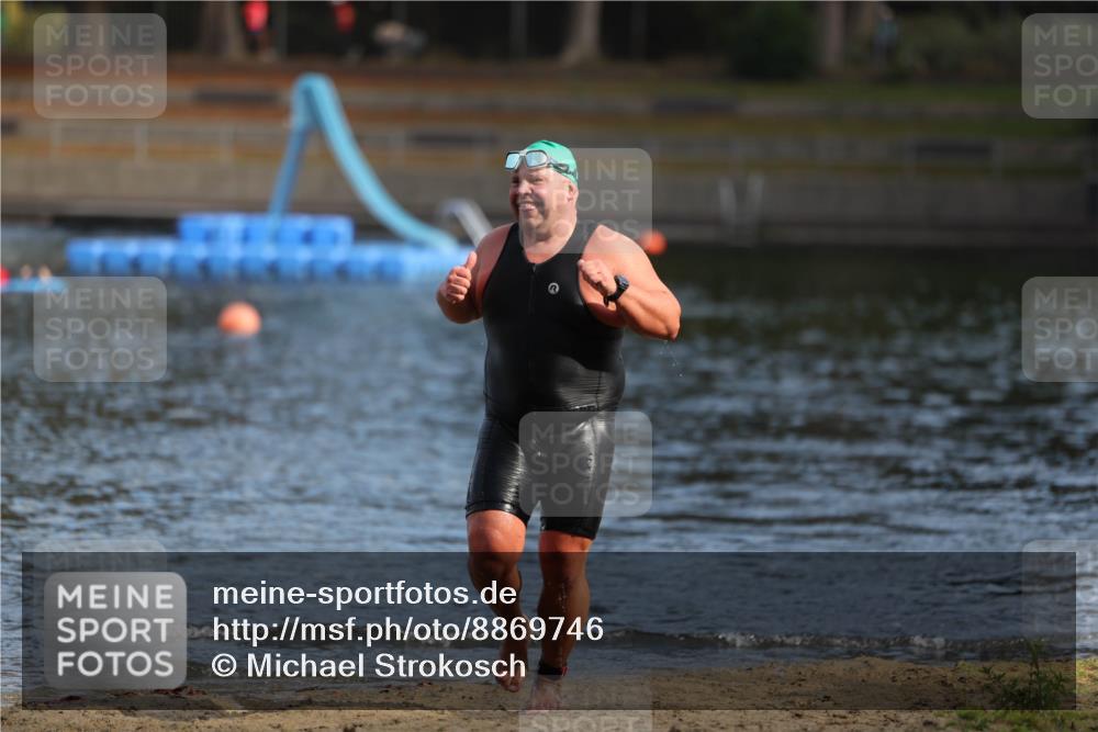 14.09.2025 - Stadtparktriathlon Michael Strokosch http://msf.ph/oto/8869746 14.09.2025 10:56:42 Schwimmen 857 meine-sportfotos.de