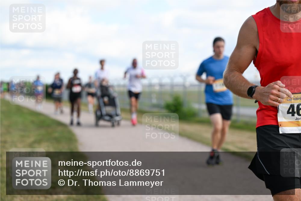 14.09.2025 - Airport Race Dr. Thomas Lammeyer http://msf.ph/oto/8869751 14.09.2025 12:14:09 Laufen 42, 46 meine-sportfotos.de