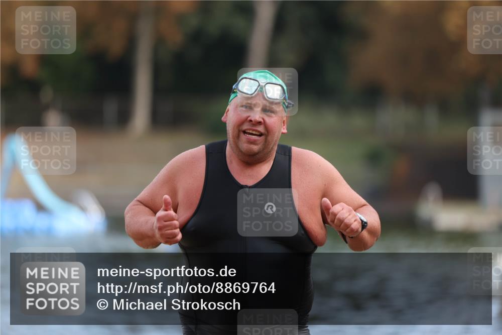 14.09.2025 - Stadtparktriathlon Michael Strokosch http://msf.ph/oto/8869764 14.09.2025 10:56:45 Schwimmen 857 meine-sportfotos.de