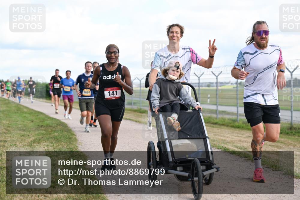 14.09.2025 - Airport Race Dr. Thomas Lammeyer http://msf.ph/oto/8869799 14.09.2025 12:14:12 Laufen 1897, 141 meine-sportfotos.de