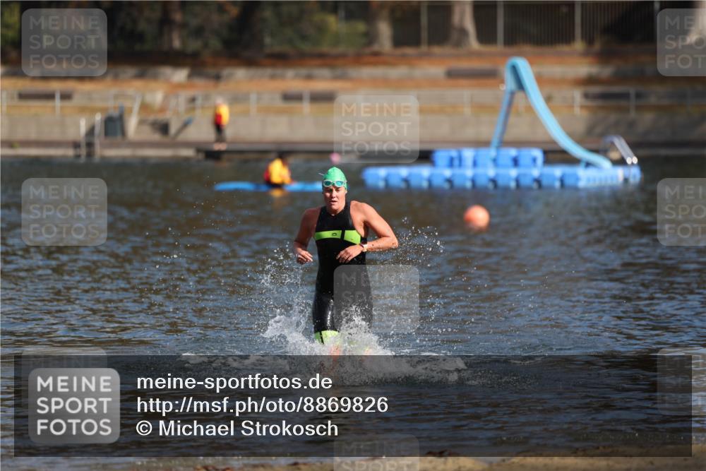 14.09.2025 - Stadtparktriathlon Michael Strokosch http://msf.ph/oto/8869826 14.09.2025 11:08:12 Schwimmen 973 meine-sportfotos.de
