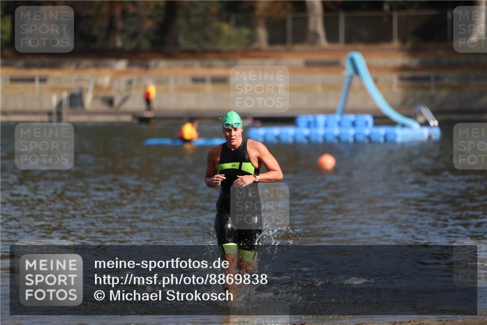 14.09.2025 - Stadtparktriathlon Michael Strokosch http://msf.ph/oto/8869838 14.09.2025 11:08:13 Schwimmen 973 meine-sportfotos.de