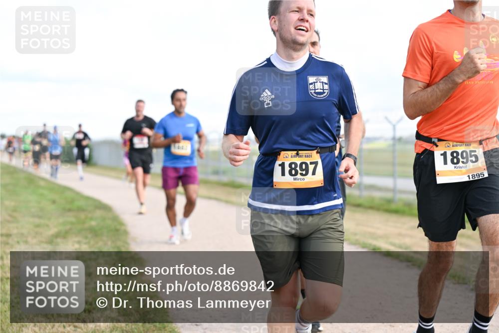 14.09.2025 - Airport Race Dr. Thomas Lammeyer http://msf.ph/oto/8869842 14.09.2025 12:14:16 Laufen 1897, 1895, 1895 meine-sportfotos.de