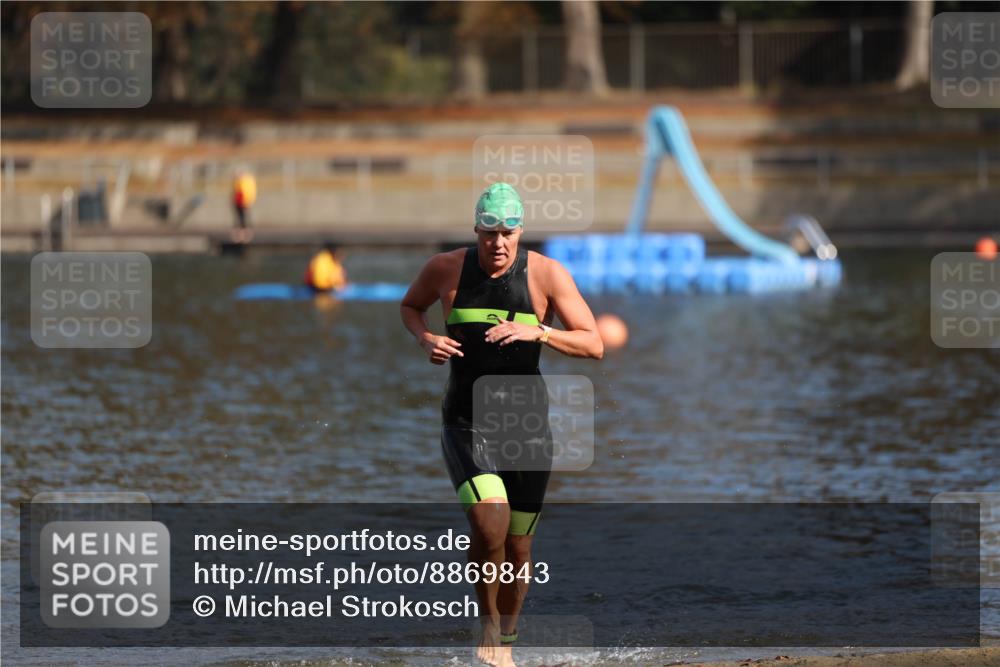 14.09.2025 - Stadtparktriathlon Michael Strokosch http://msf.ph/oto/8869843 14.09.2025 11:08:14 Schwimmen 973 meine-sportfotos.de
