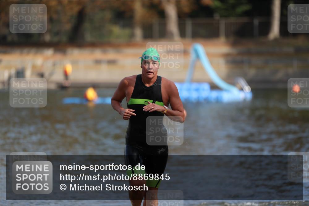 14.09.2025 - Stadtparktriathlon Michael Strokosch http://msf.ph/oto/8869845 14.09.2025 11:08:16 Schwimmen 973 meine-sportfotos.de