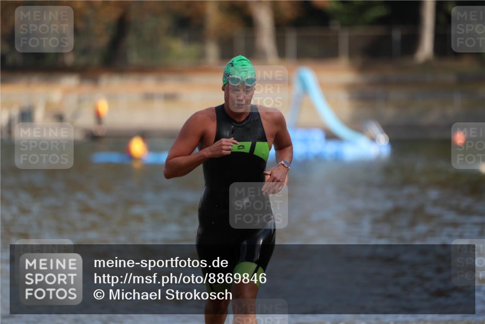14.09.2025 - Stadtparktriathlon Michael Strokosch http://msf.ph/oto/8869846 14.09.2025 11:08:16 Schwimmen 973 meine-sportfotos.de