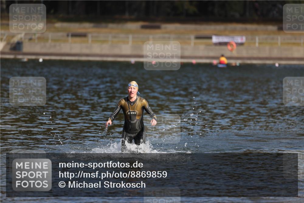 14.09.2025 - Stadtparktriathlon Michael Strokosch http://msf.ph/oto/8869859 14.09.2025 11:08:58 Schwimmen 1012 meine-sportfotos.de
