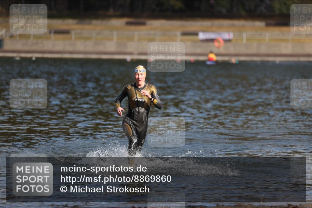 14.09.2025 - Stadtparktriathlon Michael Strokosch http://msf.ph/oto/8869860 14.09.2025 11:08:59 Schwimmen 1012 meine-sportfotos.de