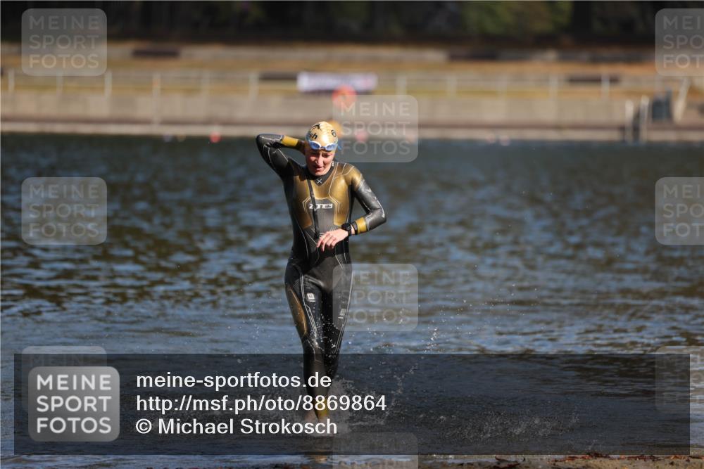 14.09.2025 - Stadtparktriathlon Michael Strokosch http://msf.ph/oto/8869864 14.09.2025 11:09:01 Schwimmen 1012 meine-sportfotos.de