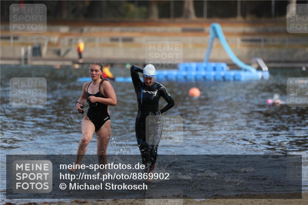 14.09.2025 - Stadtparktriathlon Michael Strokosch http://msf.ph/oto/8869902 14.09.2025 11:09:53 Schwimmen 940, 1016 meine-sportfotos.de