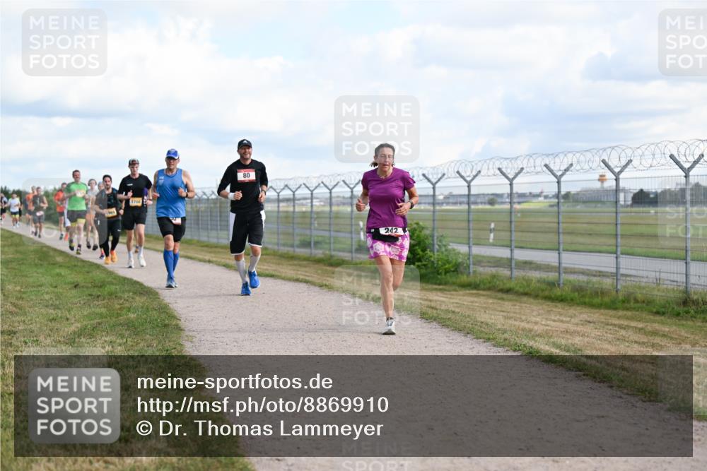 14.09.2025 - Airport Race Dr. Thomas Lammeyer http://msf.ph/oto/8869910 14.09.2025 12:14:20 Laufen 1708, 80, 242 meine-sportfotos.de