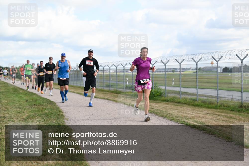14.09.2025 - Airport Race Dr. Thomas Lammeyer http://msf.ph/oto/8869916 14.09.2025 12:14:21 Laufen 80, 242 meine-sportfotos.de