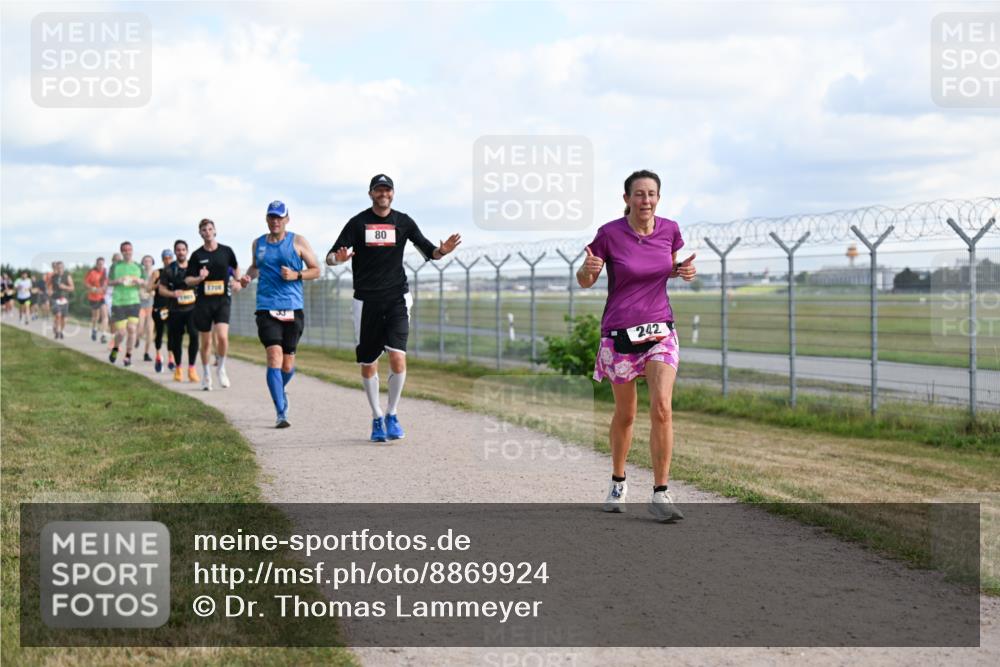 14.09.2025 - Airport Race Dr. Thomas Lammeyer http://msf.ph/oto/8869924 14.09.2025 12:14:21 Laufen 1706, 80, 242 meine-sportfotos.de