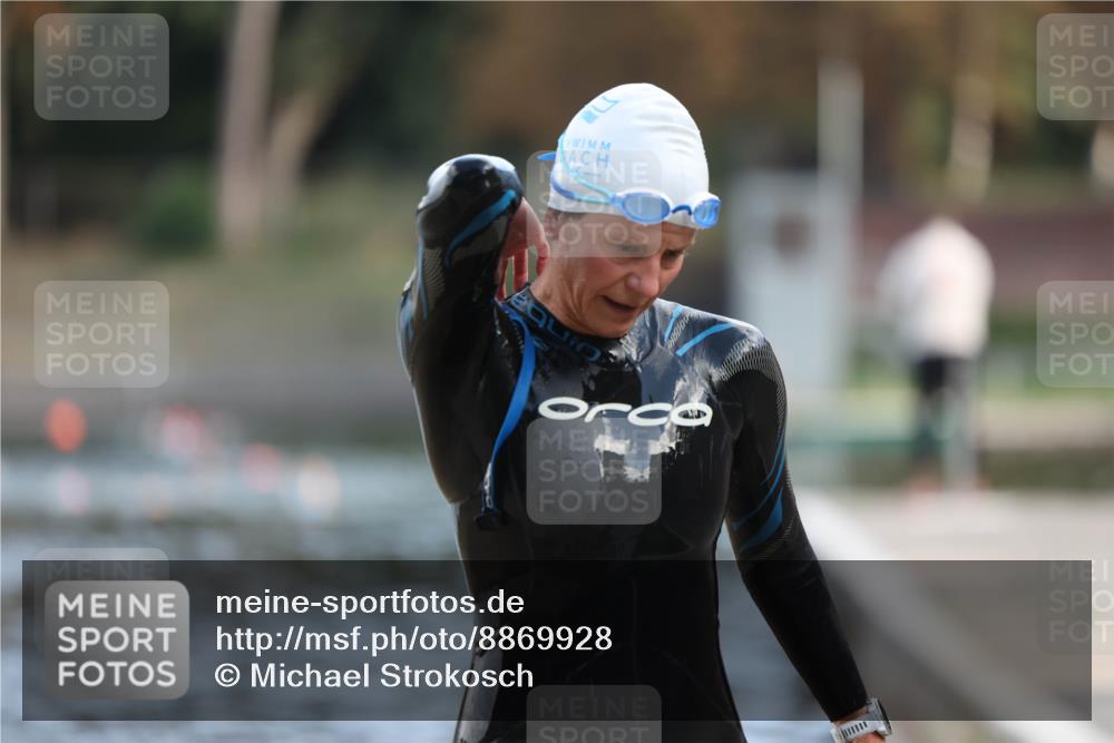 14.09.2025 - Stadtparktriathlon Michael Strokosch http://msf.ph/oto/8869928 14.09.2025 11:09:59 Schwimmen 940, 1016 meine-sportfotos.de