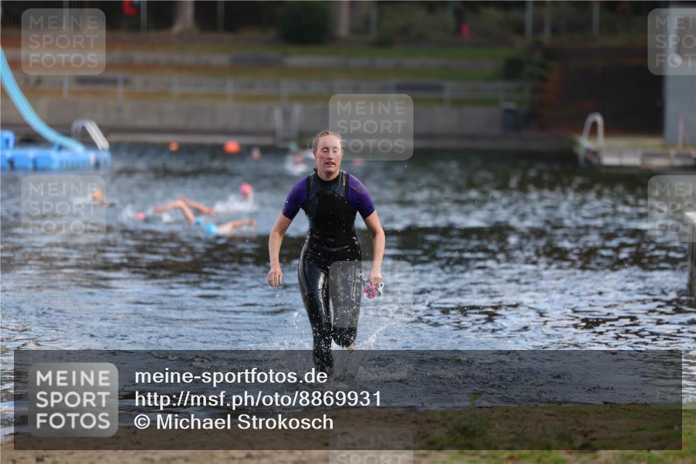 14.09.2025 - Stadtparktriathlon Michael Strokosch http://msf.ph/oto/8869931 14.09.2025 11:10:18 Schwimmen 943 meine-sportfotos.de