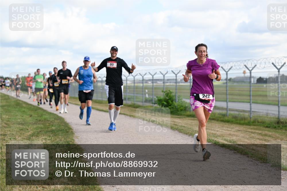14.09.2025 - Airport Race Dr. Thomas Lammeyer http://msf.ph/oto/8869932 14.09.2025 12:14:22 Laufen 80, 242 meine-sportfotos.de