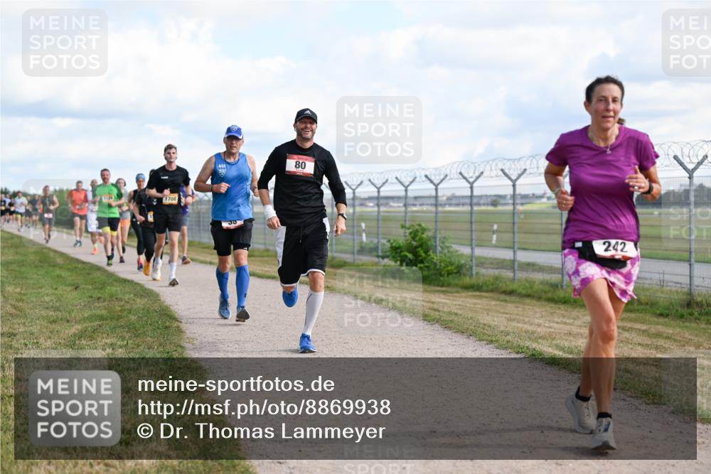 14.09.2025 - Airport Race Dr. Thomas Lammeyer http://msf.ph/oto/8869938 14.09.2025 12:14:22 Laufen 1708, 0, 80, 242 meine-sportfotos.de