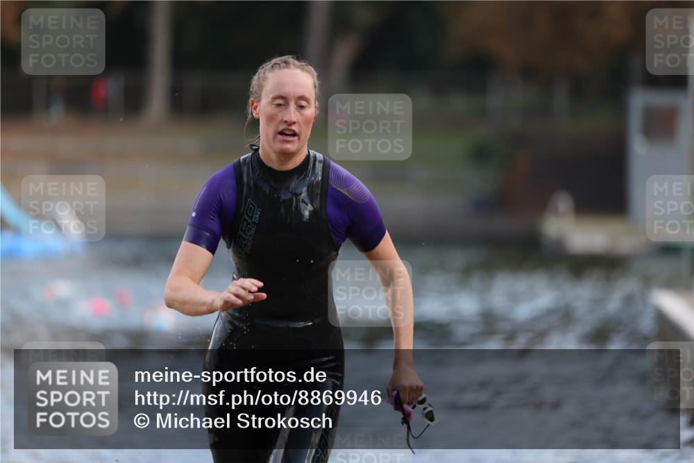 14.09.2025 - Stadtparktriathlon Michael Strokosch http://msf.ph/oto/8869946 14.09.2025 11:10:22 Schwimmen 943 meine-sportfotos.de