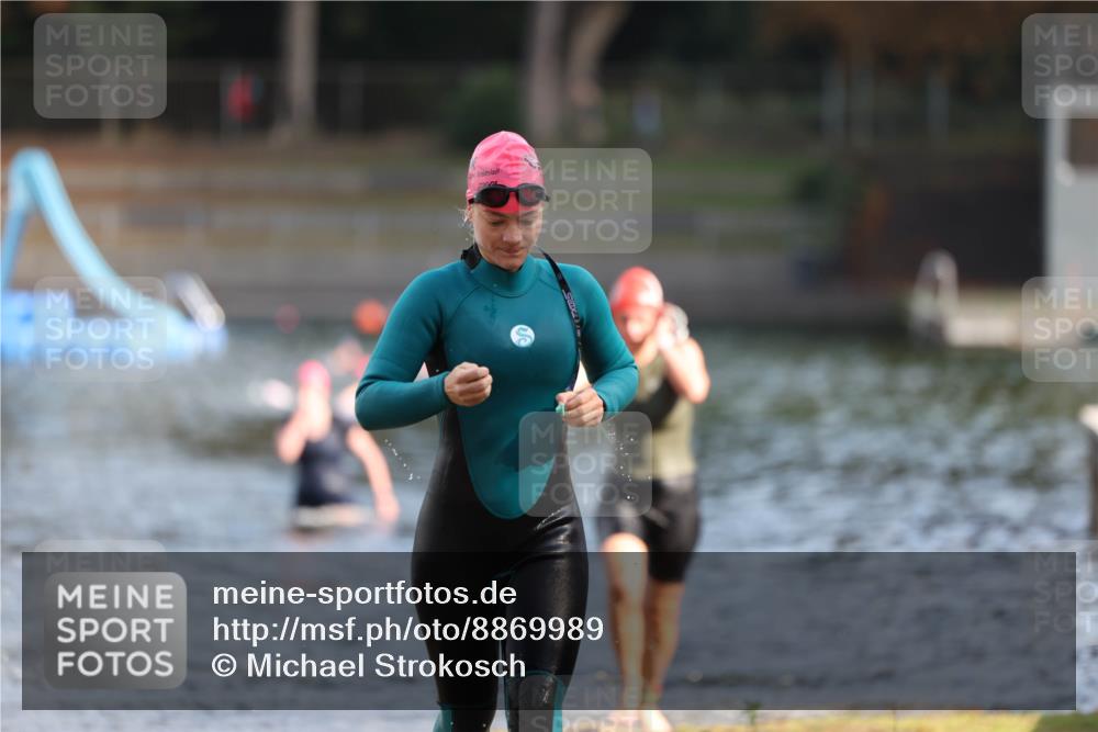14.09.2025 - Stadtparktriathlon Michael Strokosch http://msf.ph/oto/8869989 14.09.2025 11:10:53 Schwimmen 950, 968, 995 meine-sportfotos.de