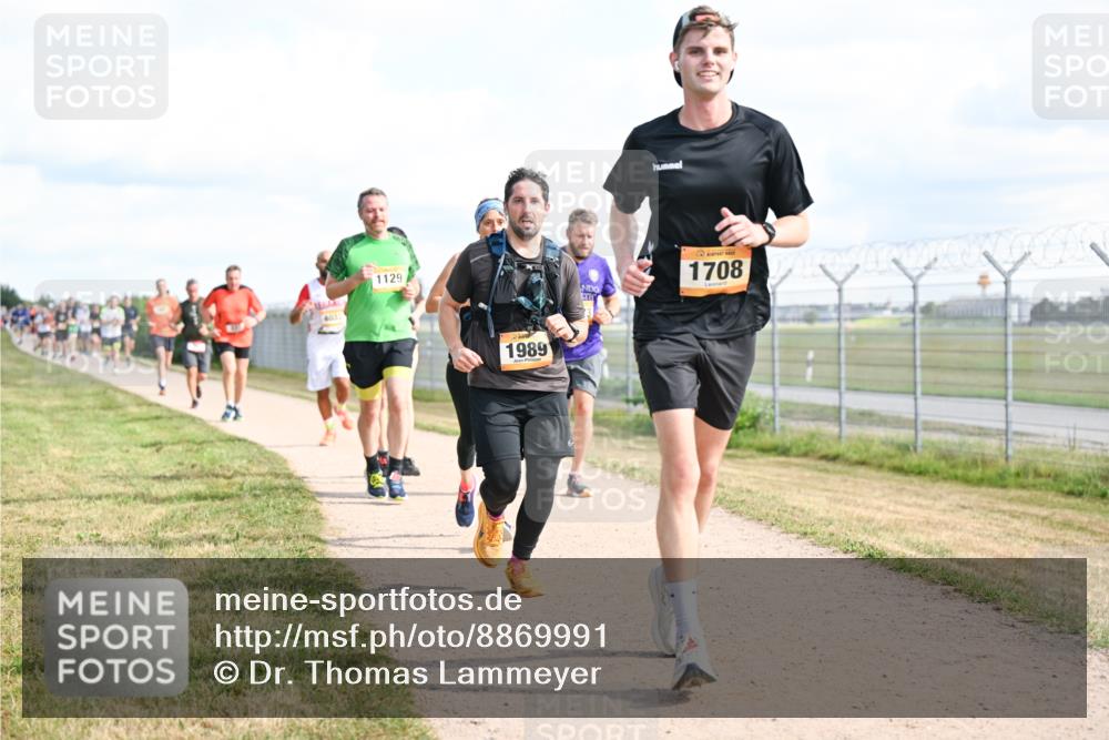 14.09.2025 - Airport Race Dr. Thomas Lammeyer http://msf.ph/oto/8869991 14.09.2025 12:14:27 Laufen 4032, 1129, 1989 meine-sportfotos.de