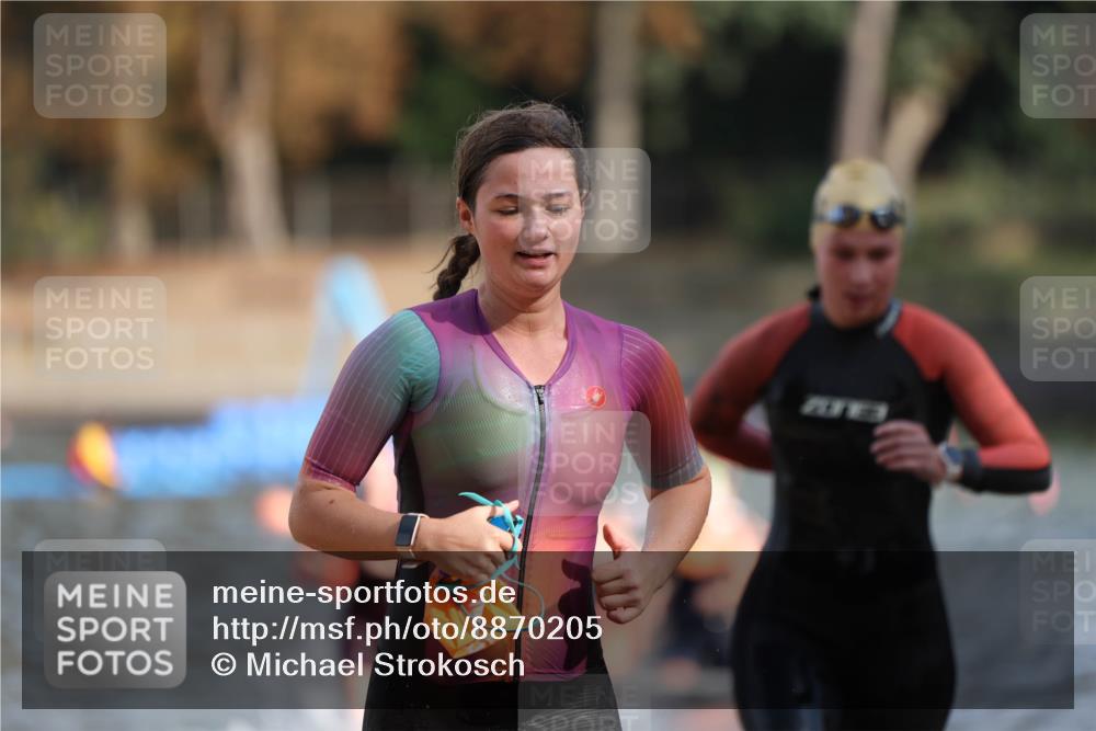 14.09.2025 - Stadtparktriathlon Michael Strokosch http://msf.ph/oto/8870205 14.09.2025 11:12:37 Schwimmen 932, 934, 976, 979, 1015 meine-sportfotos.de
