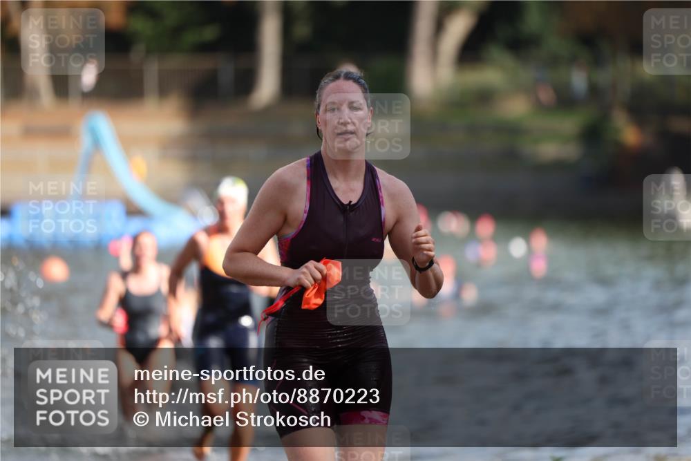 14.09.2025 - Stadtparktriathlon Michael Strokosch http://msf.ph/oto/8870223 14.09.2025 11:12:42 Schwimmen 932, 935, 979, 984, 1015 meine-sportfotos.de