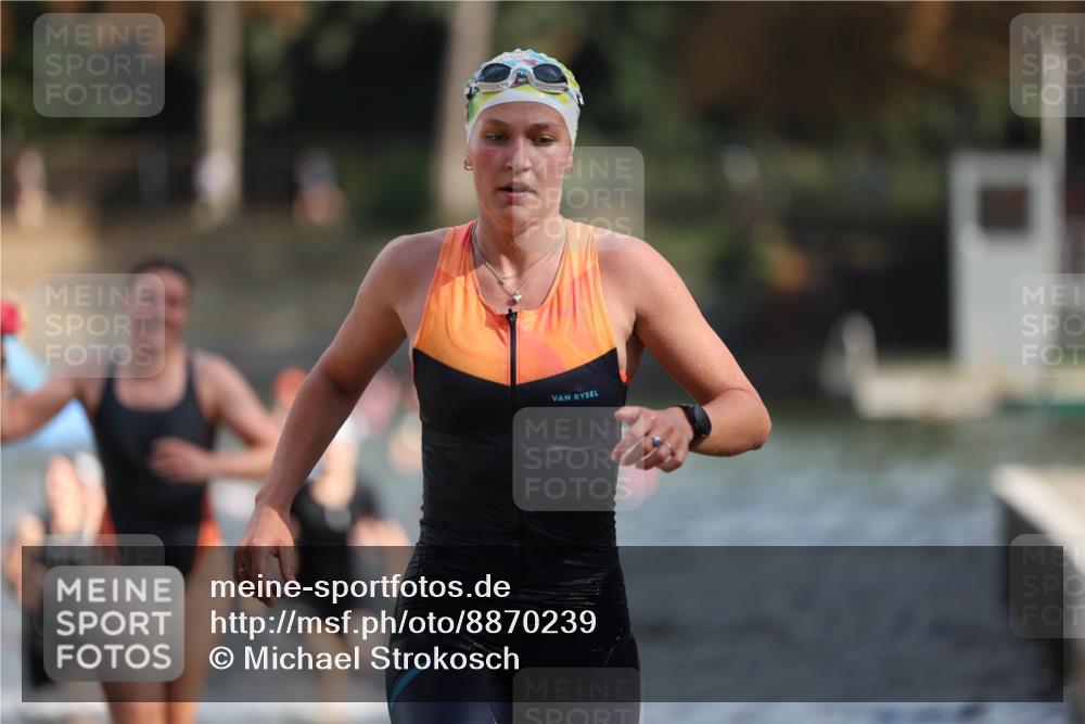 14.09.2025 - Stadtparktriathlon Michael Strokosch http://msf.ph/oto/8870239 14.09.2025 11:12:46 Schwimmen 925, 932, 935, 979, 984, 996, 1015 meine-sportfotos.de